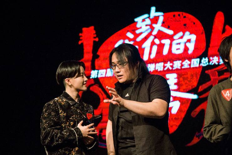 第四届“海洋之神吉他女声弹唱大赛”总冠军出炉<br />温格夺冠，董冬冬担任评委